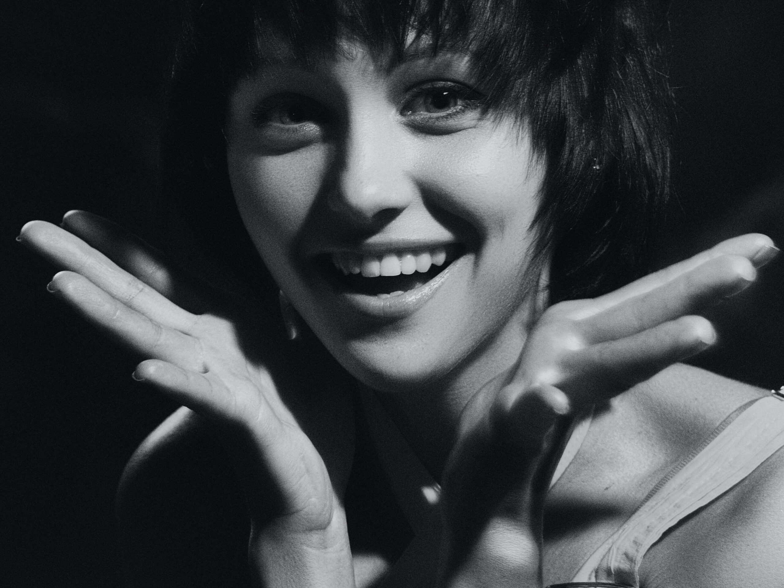 woman-black-and-white-smile