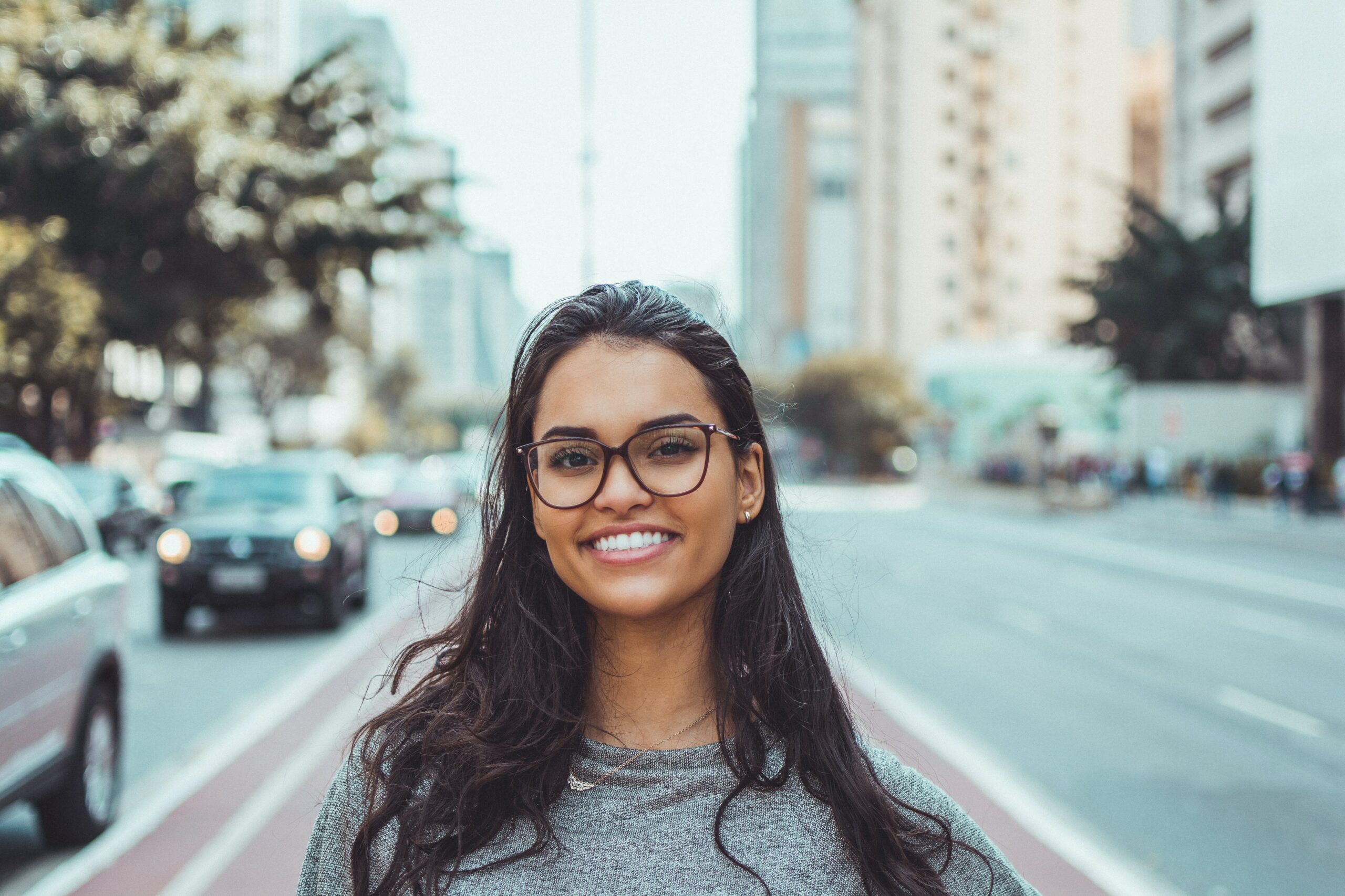 woman-in-street-smile